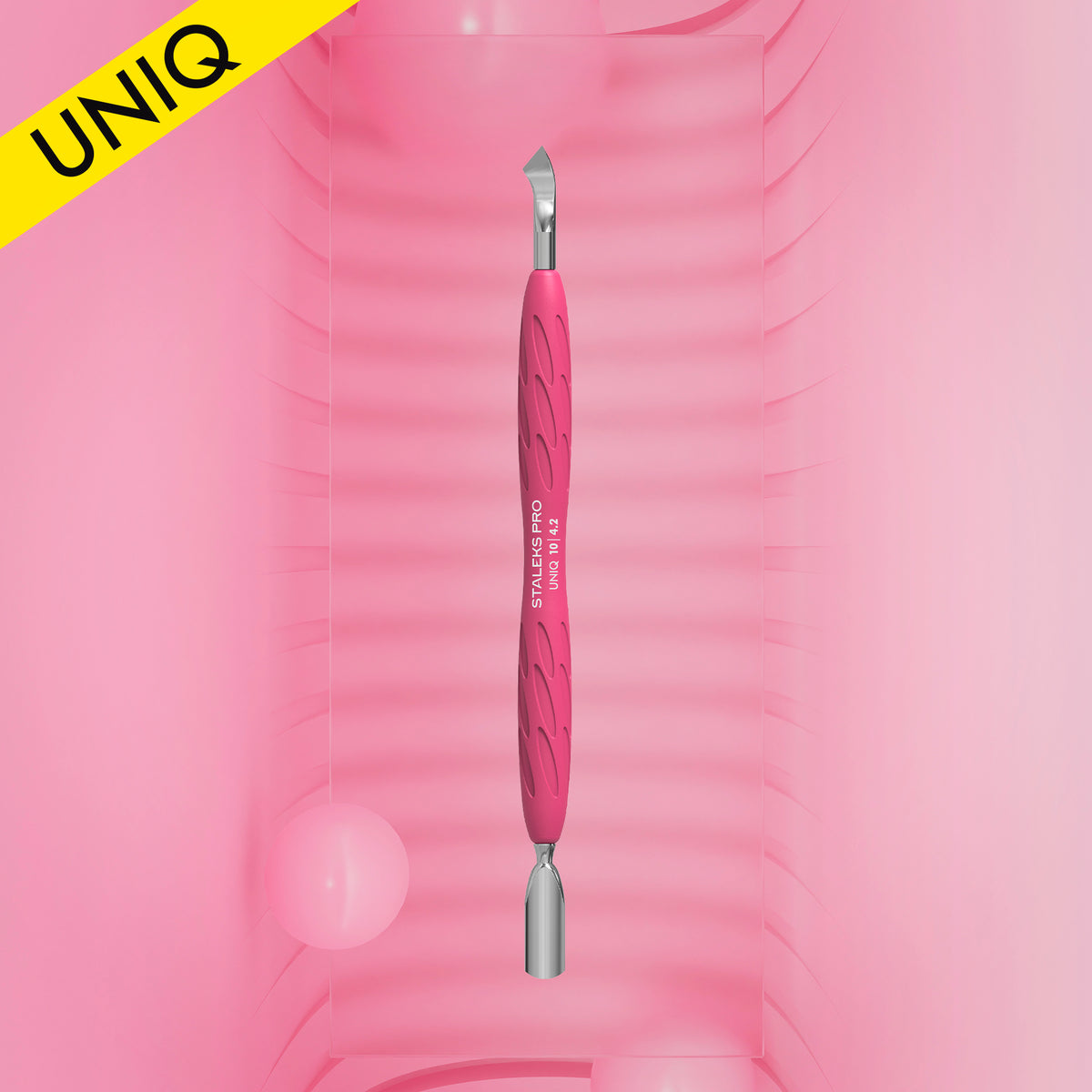 Manicure pusher Gummy with silicone handle UNIQ 10 TYPE 4.2 (rounded narrow pusher and bent blade)