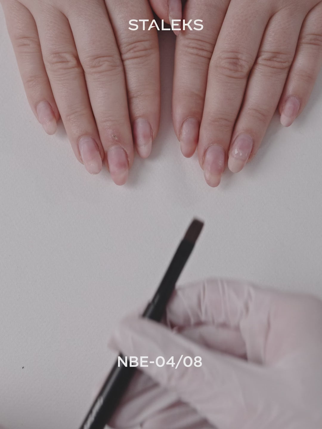 Load Video: STALEKS EXPERT 04/08 Double-ended brush, for gel 7 mm/for gel 10 mm