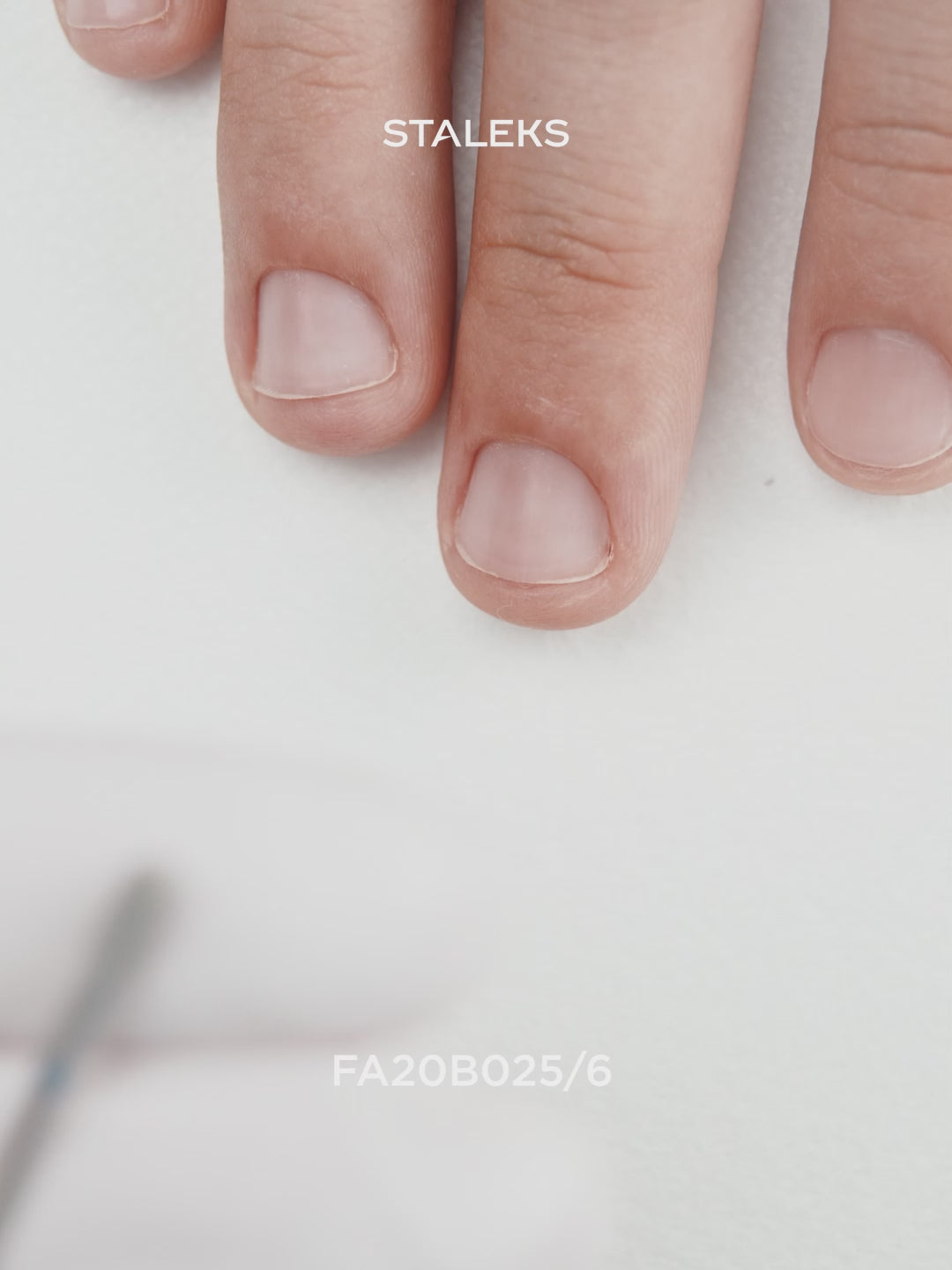 Ielādēt video: STALEKS EXPERT Dimanta frēze «Cilindrs» zila, diametrs 2,5 mm, darba daļa 6 mm