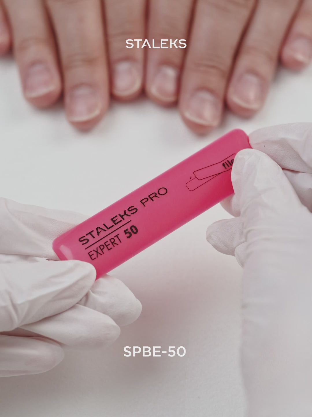 Load Video: STALEKS EXPERT 50 Short beveled plastic base for nail file (76 mm)