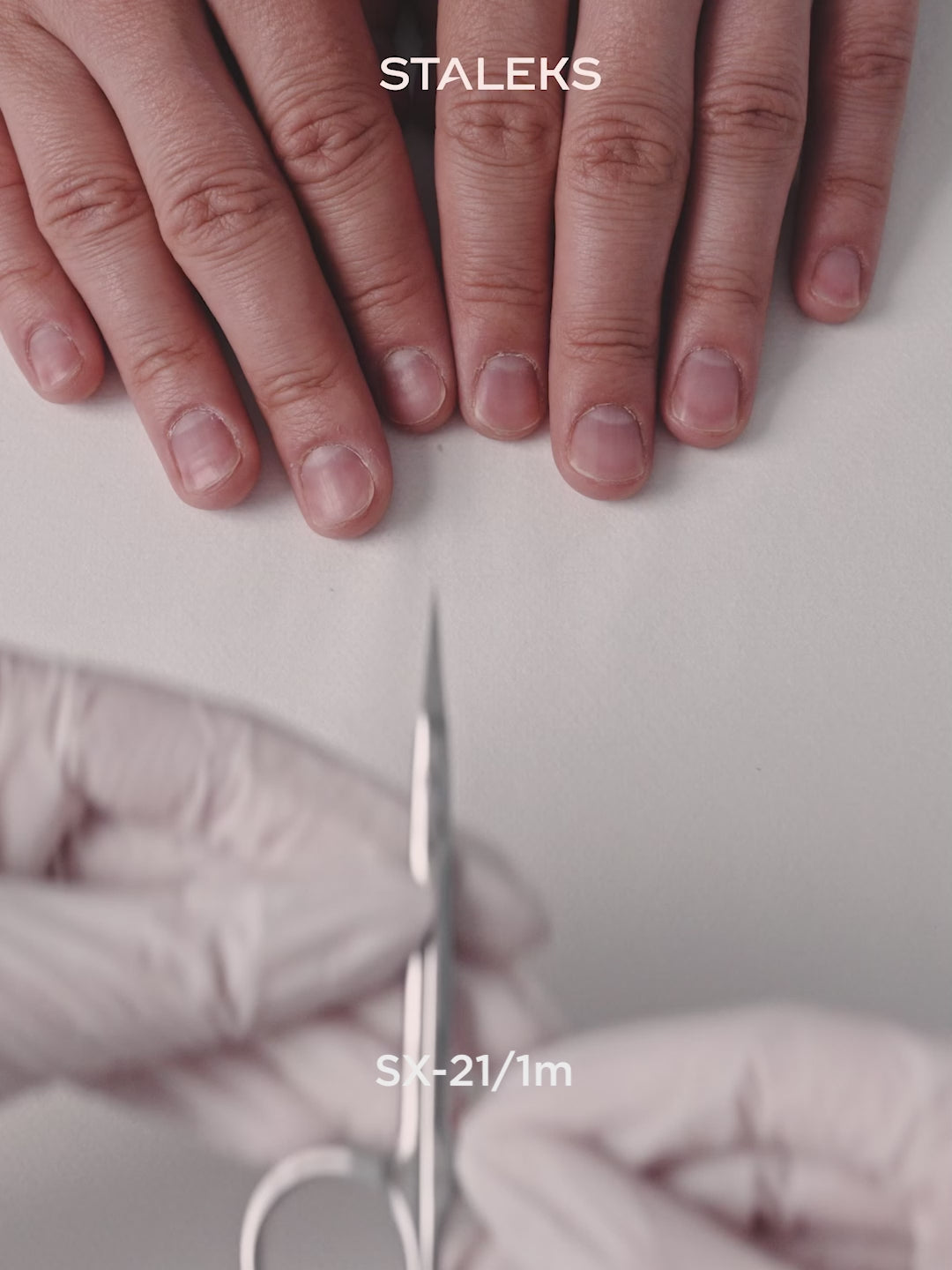 Load Video: STALEKS EXCLUSIVE 21 TYPE 1 Professional cuticle scissors with hook