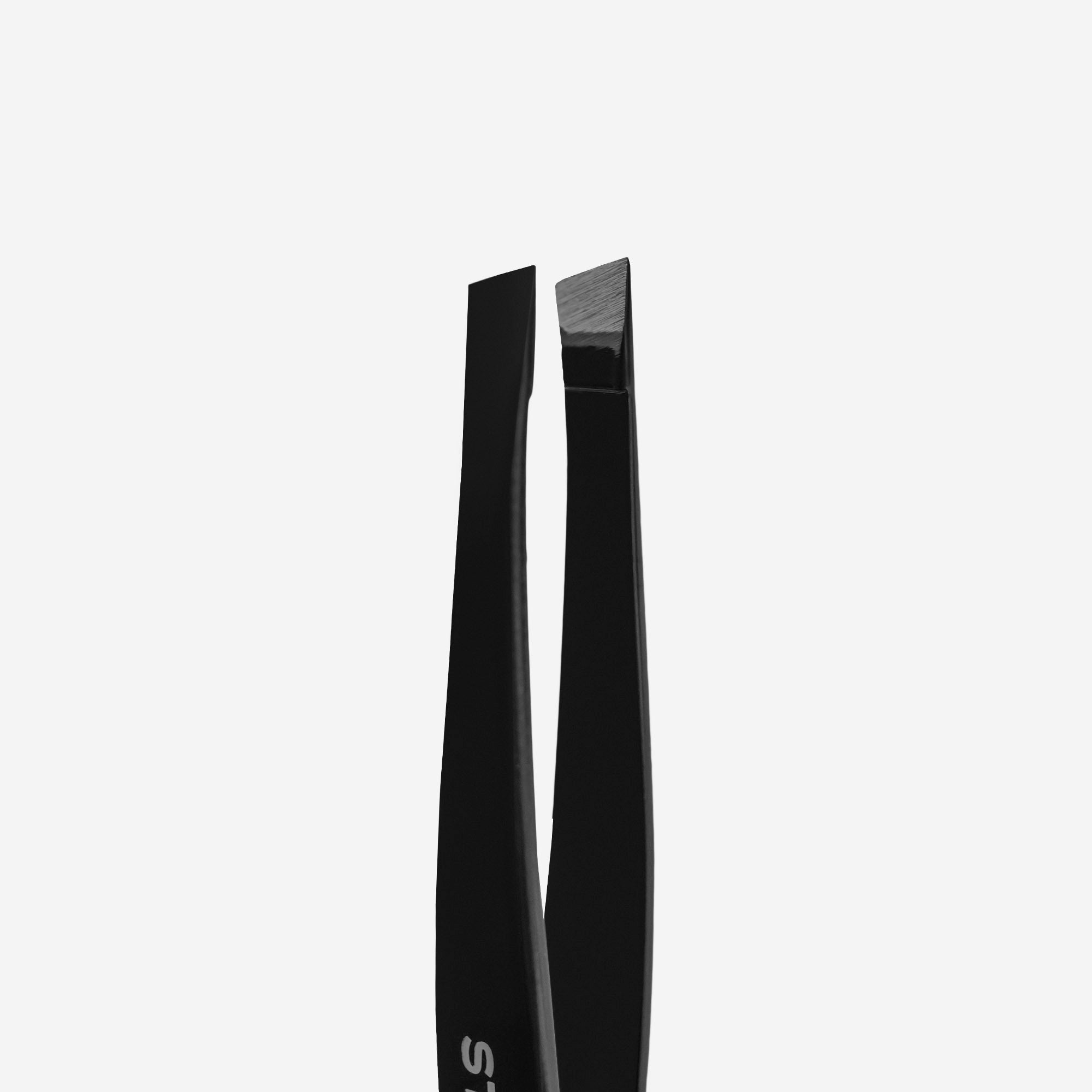 Eyebrow tweezers EXPERT 11 TYPE 3 (wide beveled)